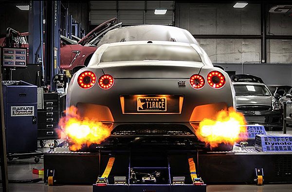 This 2,500 Horsepower Nissan GT-R Is a Record Breaker - ThrottleXtreme