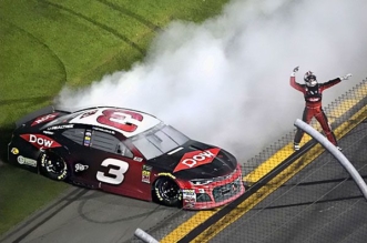 Austin Dillon wins the Daytona 500 in his #3 Camaro