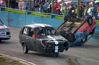 ridiculous Reliant Robin races