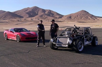 stripped-out C4 Corvette-Kart VS Lingenfelter C7 Corvette