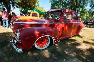 Fat Fendered 1942 Ford Mild Kustom