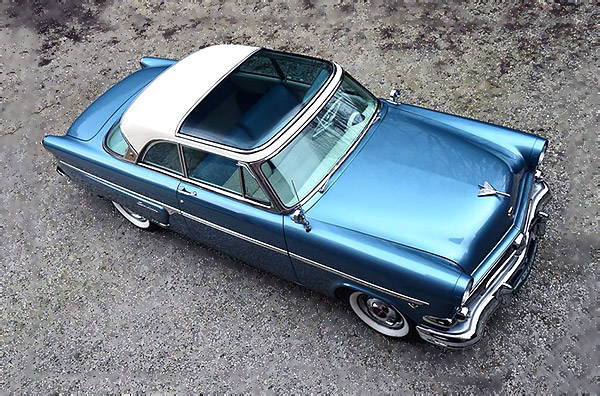 Car With A Sky View: 1954 Ford Crestline Skyliner - ThrottleXtreмe