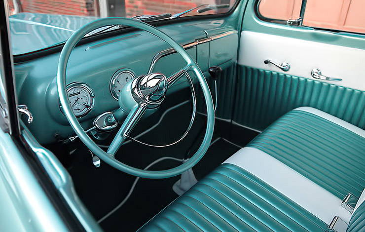 1951 Ford F1 Pickup "Glass Pearl" interior