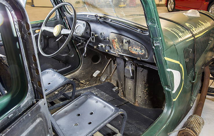 1954 Citroen Traction Avant Yacco interior